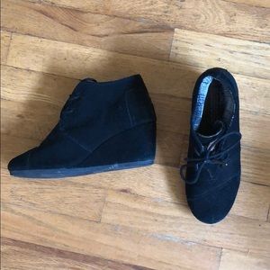 toms Black wedge